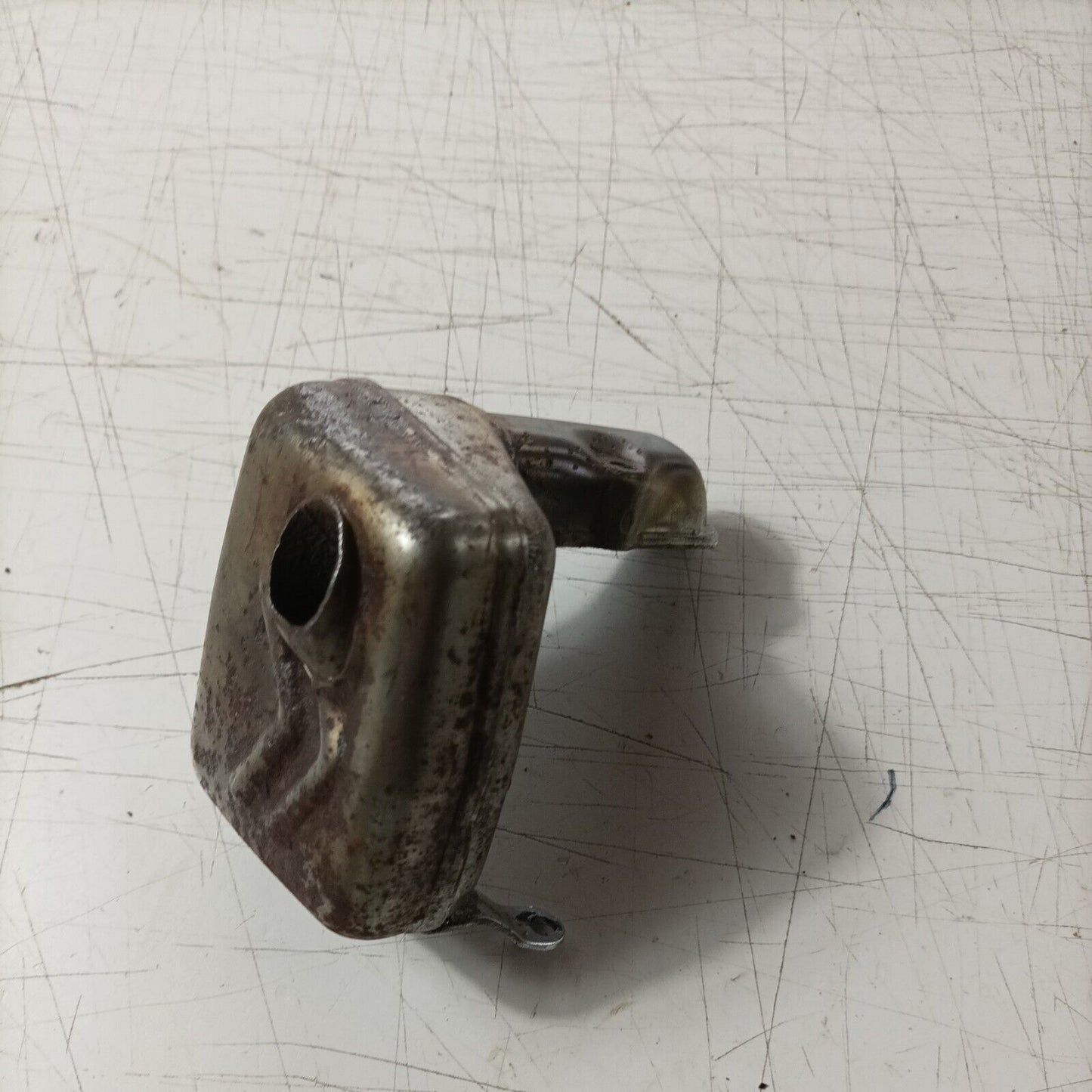 SILENZIATORE MARMITTA TERMINALE DI SCARICO PER MOTOSEGA CASTOR C 70 ALPINA A 70