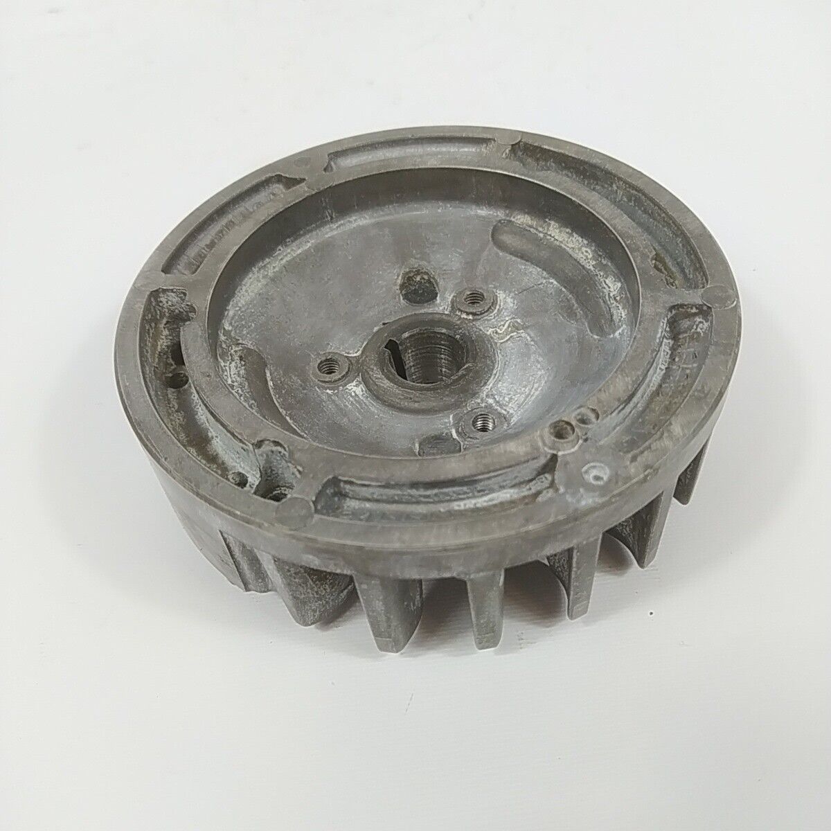 VOLANO MAGNETICO DI AVVIAMENTO per motosega OLEO MAC 350 usato P. N. 5523 V.