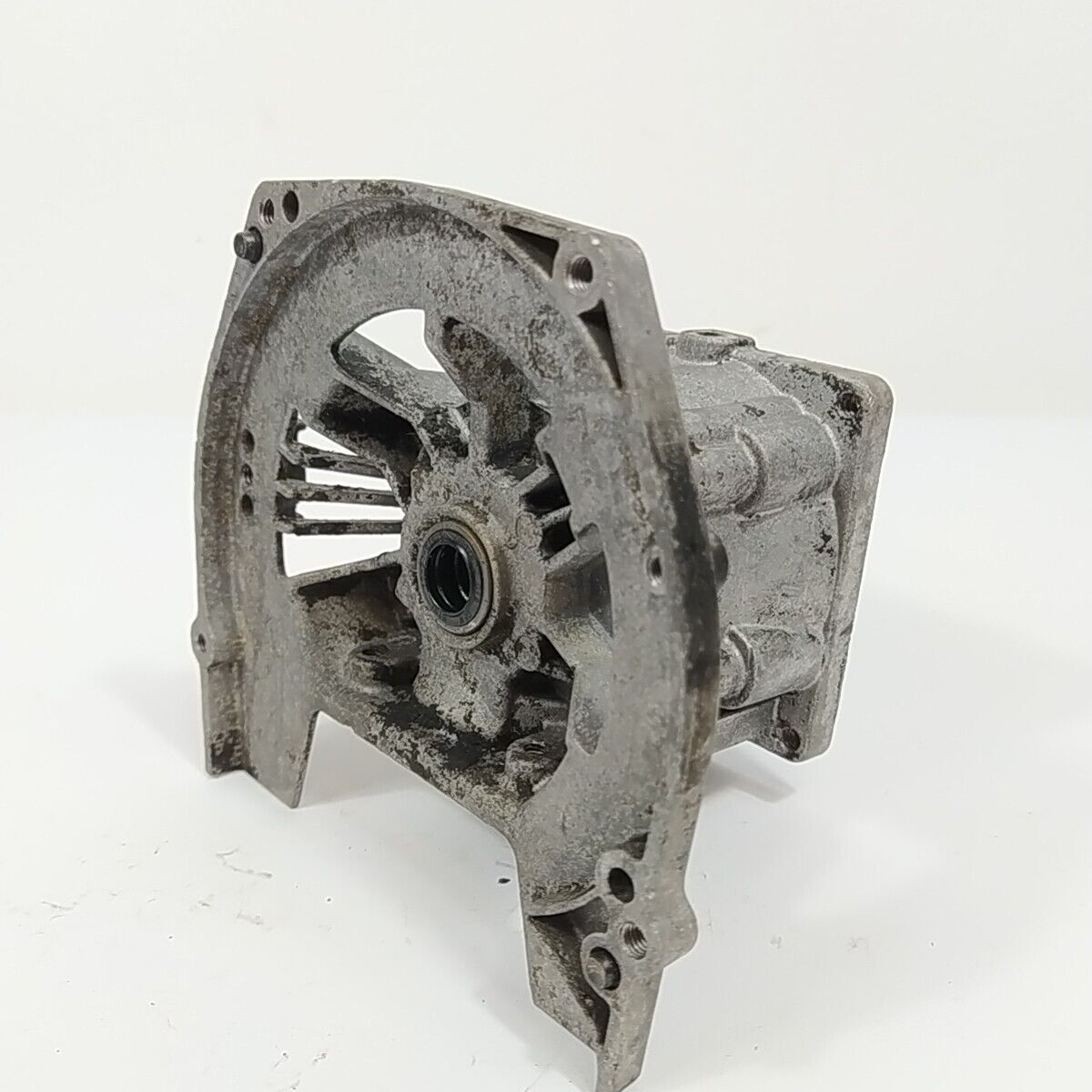 CARTER BASAMENTO CILINDRO EMAK decespugliatore EFCO OLEOMAC 8300 ricambi usati