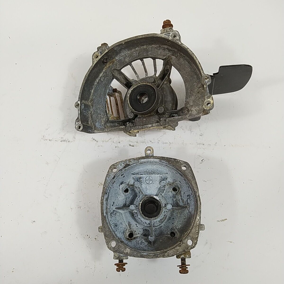 CARTER MOTORE BASAMENTO CILINDRO PER DECESPUGLIATORE SOMEC SHT 40 SHT 34 usato