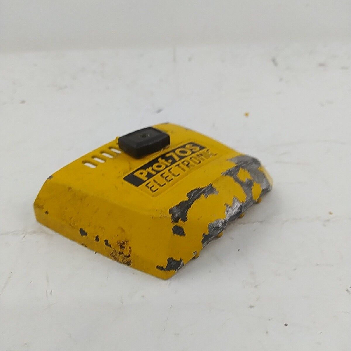 MOTOSEGA ALPINA A 70 0-70 ricambio COPERCHIO FILTRO ARIA e CARBURATORE usato