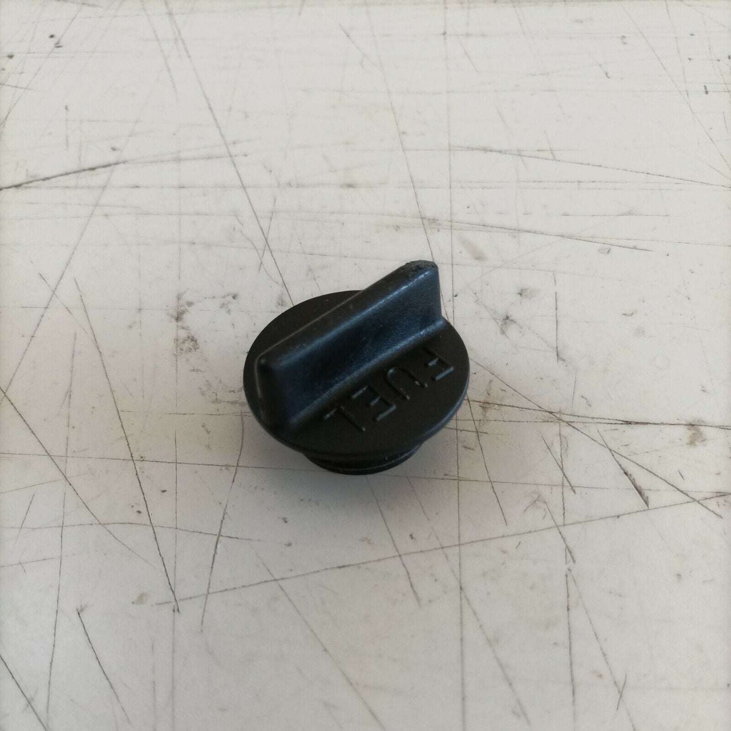 MOTOSEGA OLEO-MAC 350 TAPPO serbatoio CARBURANTE MISCELA ricambi usati