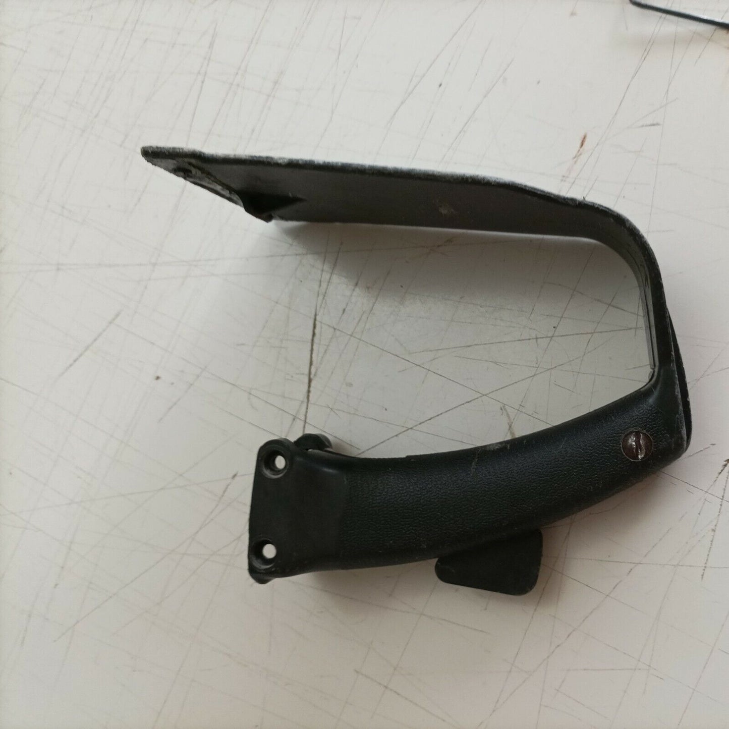 IMPUGNATURA MANICO COMANDO INFERIORE PER MOTOSEGA CASTOR ALPINA 55