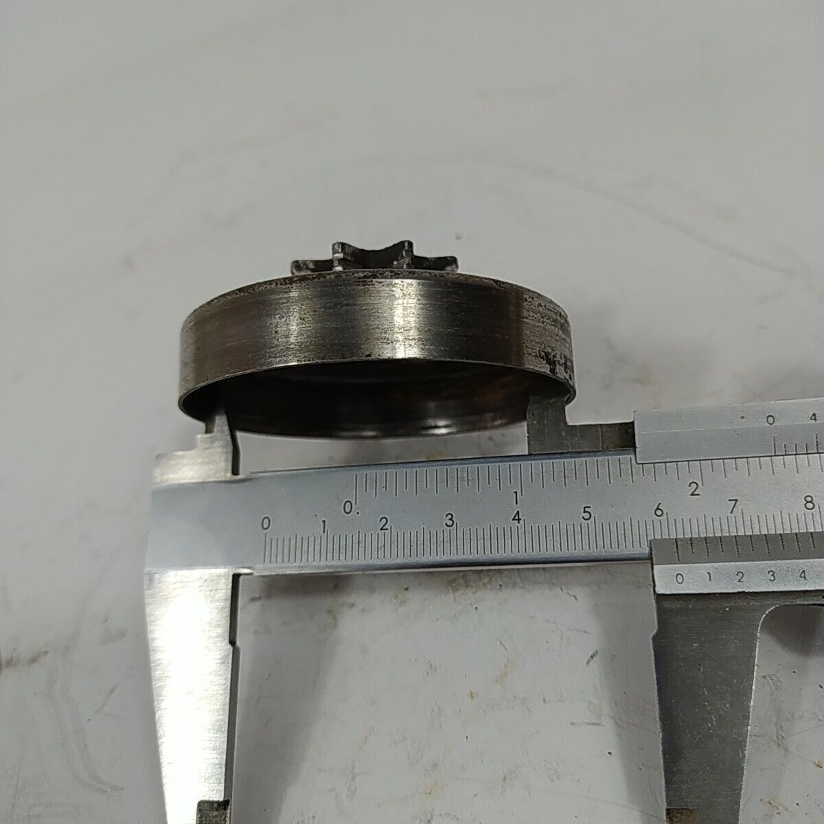 CAMPANA FRIZIONE ROCCHETTO CATENA 8d PER MOTOSEGA STIHL MS 150 ricambi usati