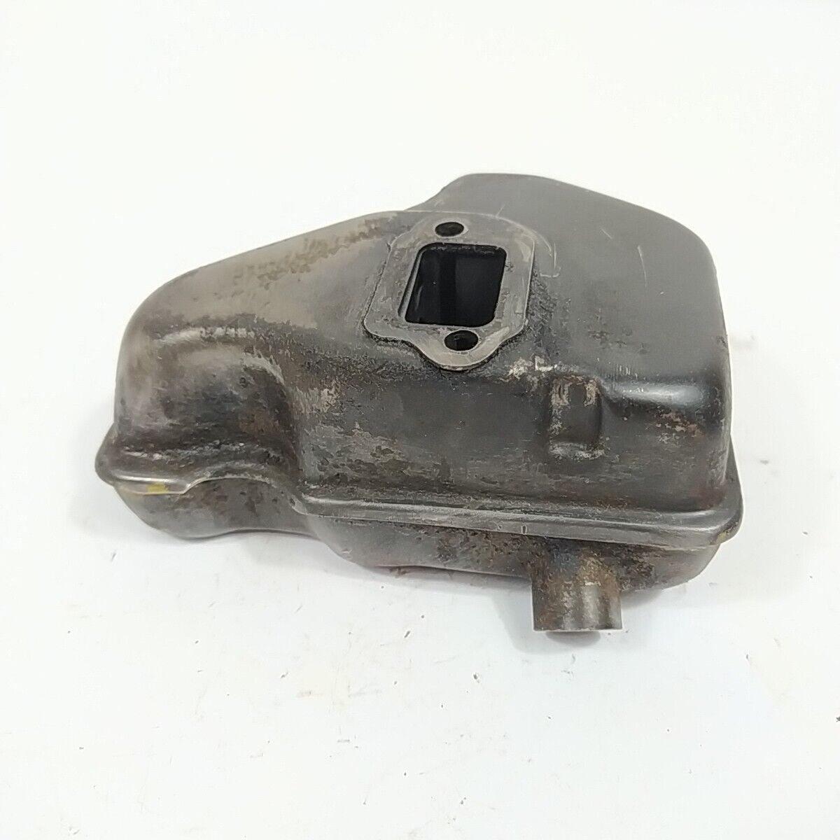 MARMITTA terminale SILENZIATORE PER MOTOSEGA OLEOMAC 945 A ricambi usati