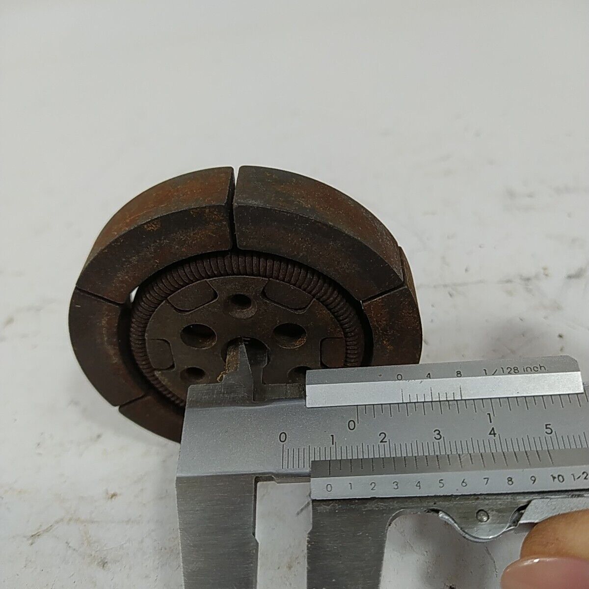 FRIZIONE PER MOTOSEGA generico esterno 75,4 MM d interno 8,6 MM ricambi usati