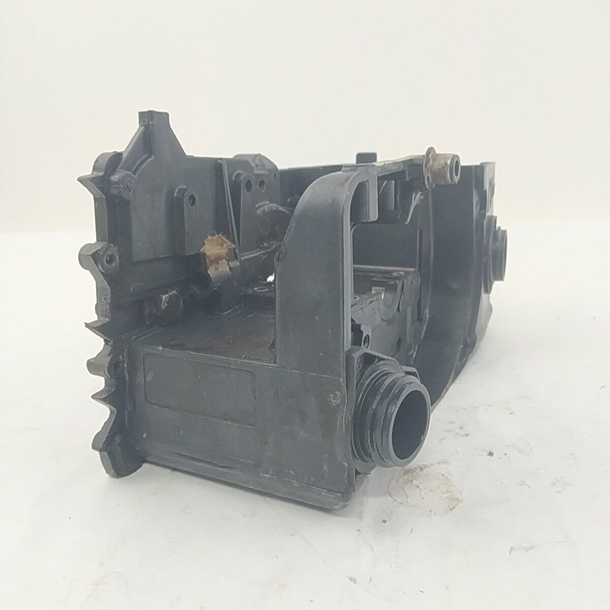 MOTOSEGA CASTOR P 361 ricambio telaio CARCASSA MOTORE BASAMENTO Usato
