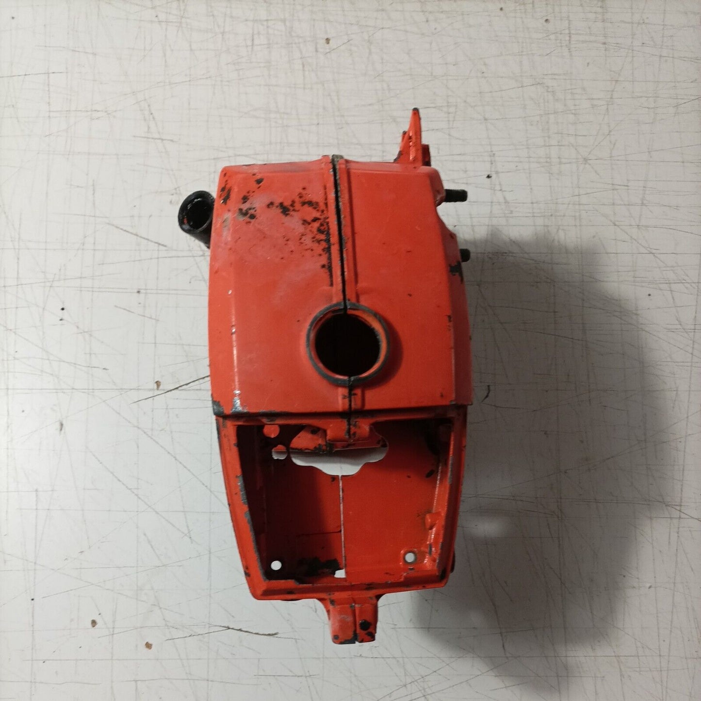CARTER BASAMENTO CILINDRO TELAIO ARANCIO PER MOTOSEGA CASTOR C70 ALPINA A 70