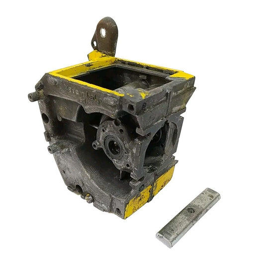 COPPIA CARTER BASAMENTO cilindro per motosega ALPINA CASTOR 40 41 ricambi usati