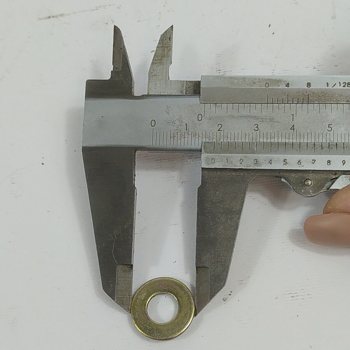 DADO BULLONE LATO CRICCHETTO ricambio per decespugliatore MITSUBISHI T200 usato