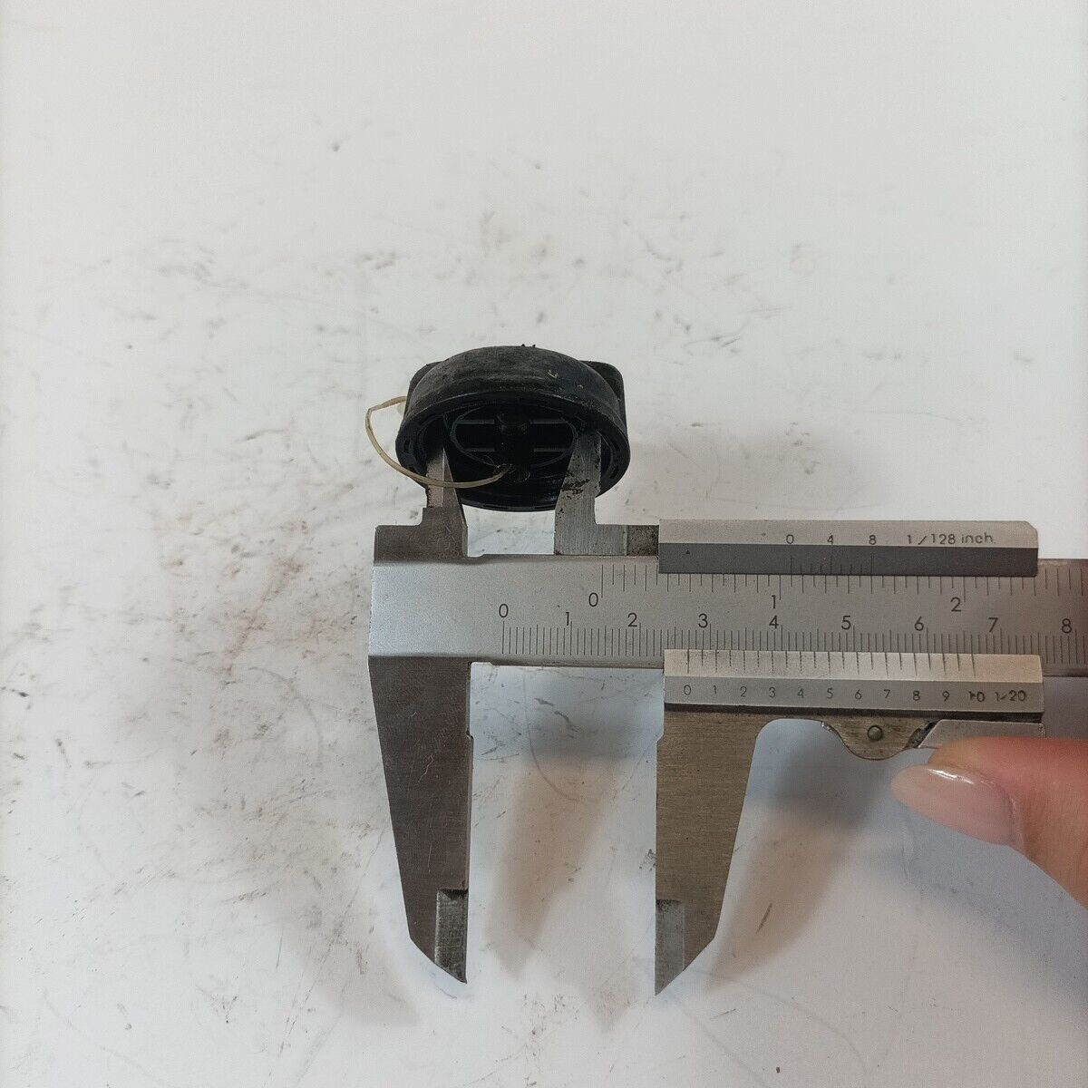 tappo serbatoio CARBURANTE PER MOTOSEGA SANDRIGARDEN MTD CS 36 ricambi usati