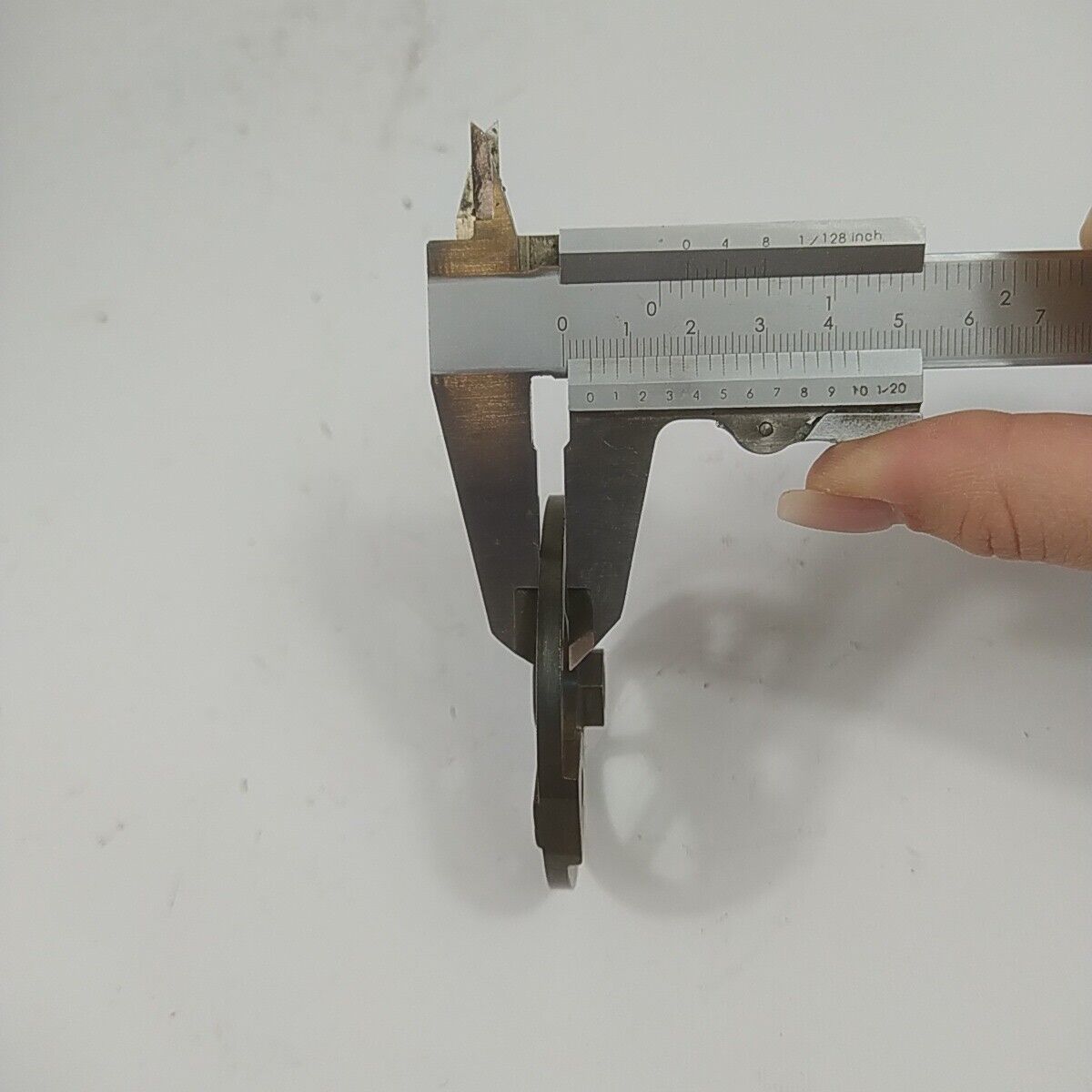 Ricambio per decespugliatore STIHL FS 120 SUPPORTO FRIZIONE TRASMISSIONE usato