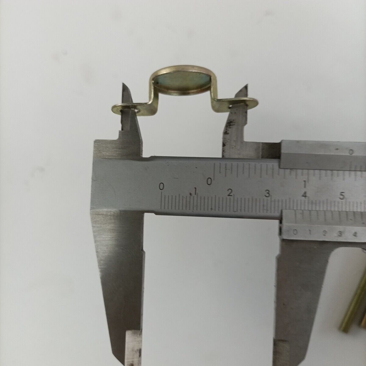DECESPUGLIATORE TANAKA 501 ik VITI SUPPORTO e CARBURATORE ricambi usati