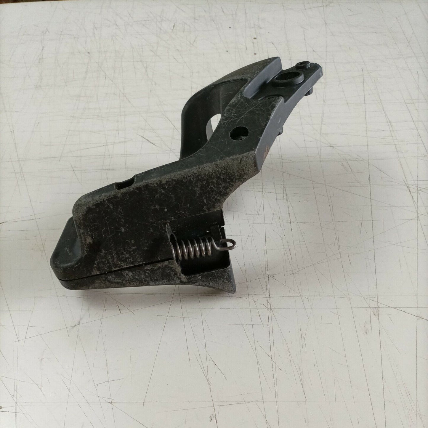 IMPUGNATURA manico COMANDO ACCELERAZIONE PER MOTOSEGA POULAN 2250 ricambi usati