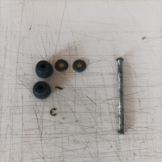 MOTOSEGA OLEO MAC 945 A SUPPORTO maniglia ANTIVIBRAZIONE ricambi usati