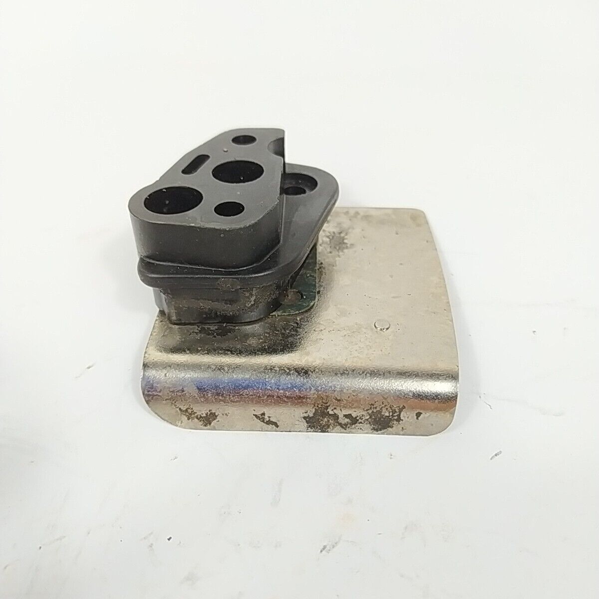 COLLETTORE CARBURATORE per decespugliatore MARUYAMA 230 ricambi usati