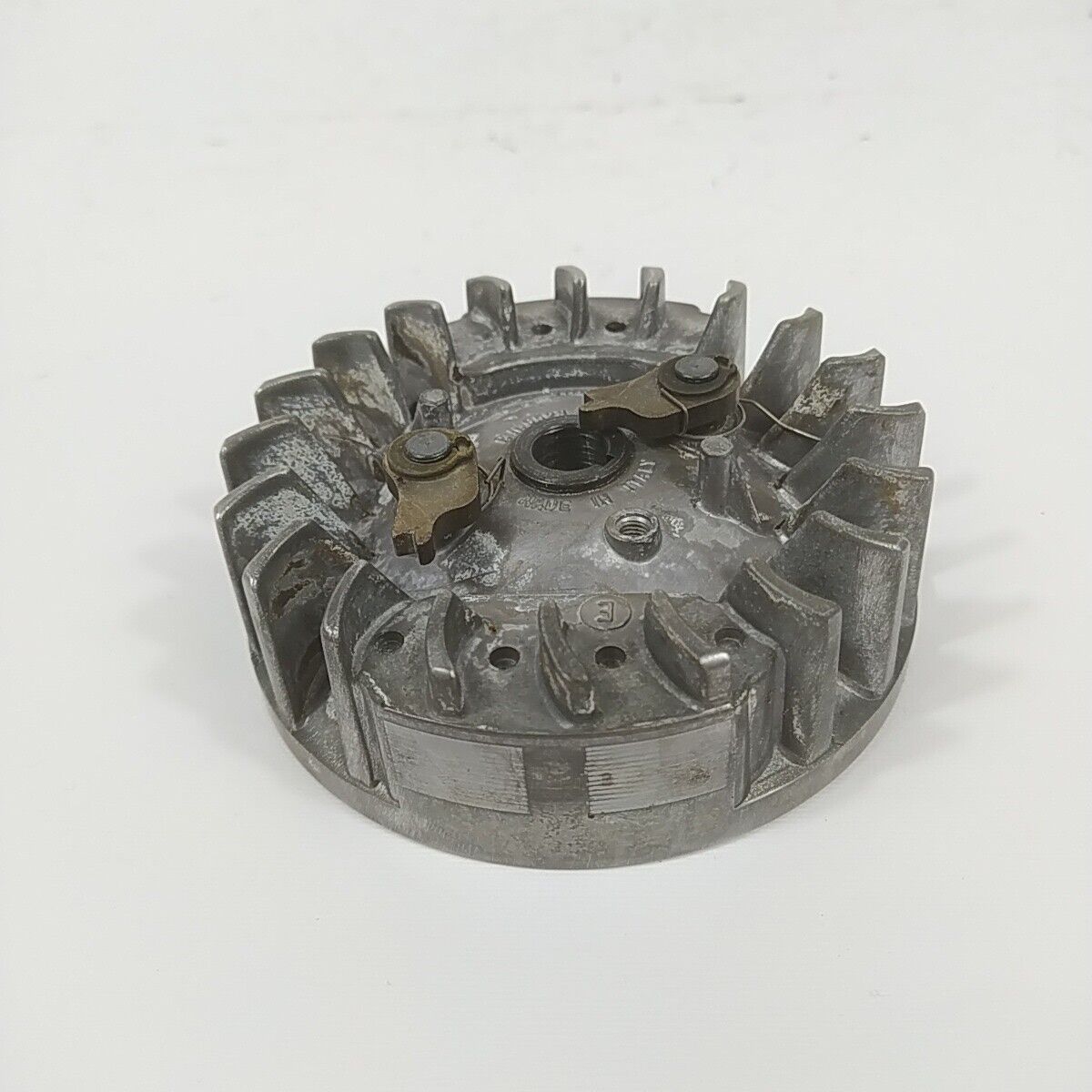 VOLANO MAGNETICO DI AVVIAMENTO per motosega OLEO MAC 350 usato P. N. 5523 V.