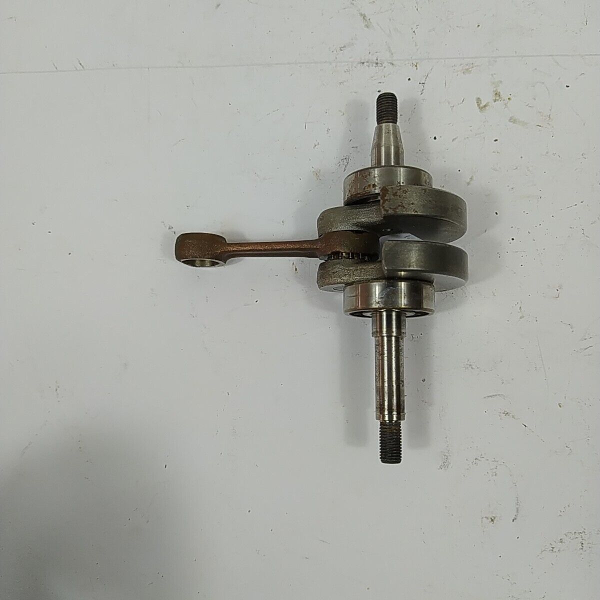 ALBERO MOTORE originale PER MOTOSEGA EMAK OLEOMAC 940 940C ricambi usati