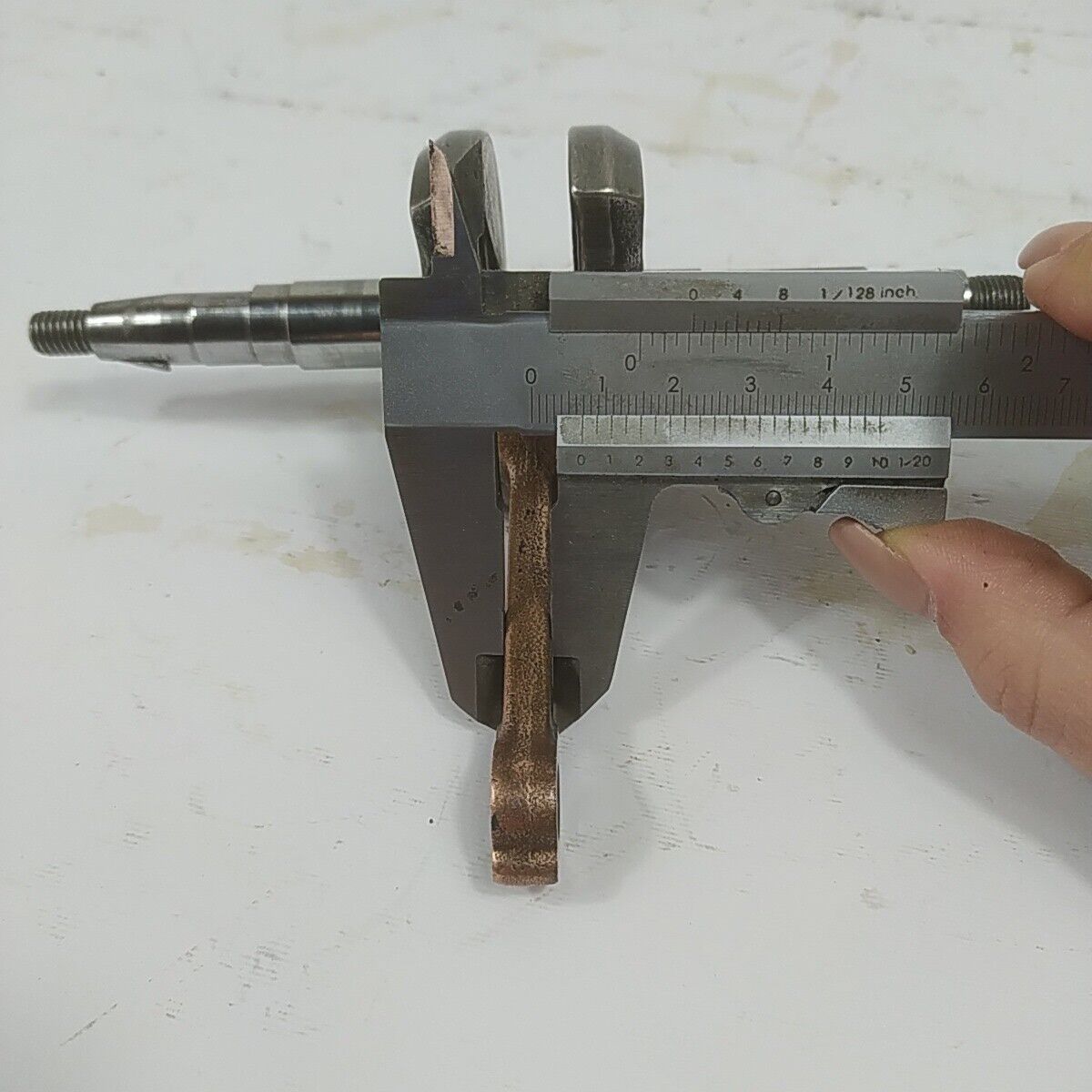 ricambio ALBERO MOTORE ORIGINALE per motosega CASTOR ALPINA PROF 70 usato