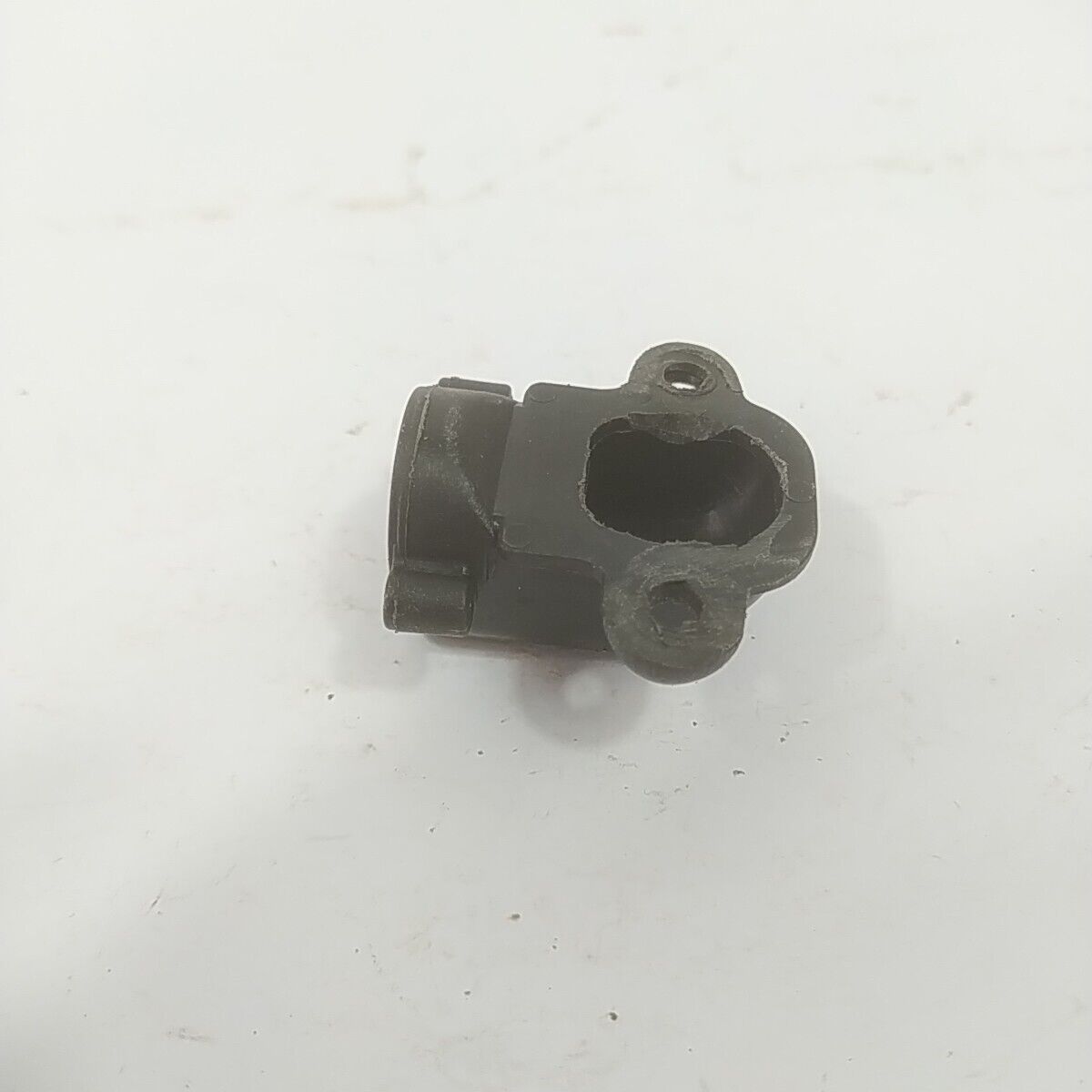 ricambi SUPPORTO FILTRO CARBURATORE per motosega ALPINA SILVER 40 castor usati