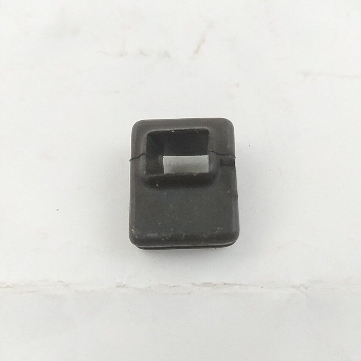 MOTOSEGA CASTOR CP 361 ricambio GOMMINI GUARNIZIONE PASSA LEVA ARIA Usato