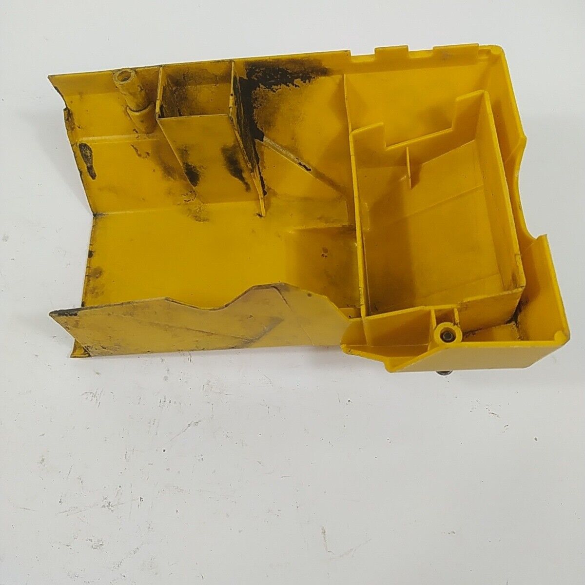 coperchio superiore motore PER MOTOSEGA MCCULLOCH MAC 735 ricambi usati