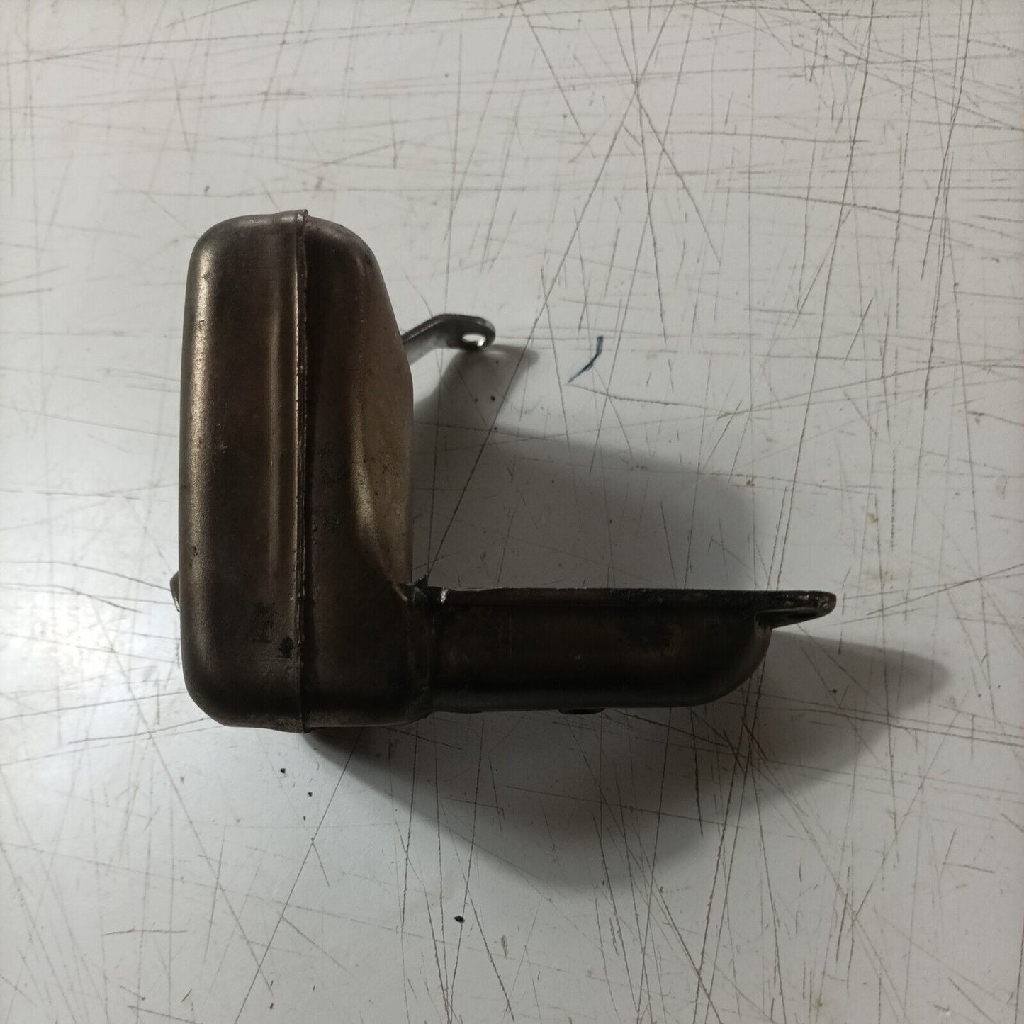 SILENZIATORE MARMITTA TERMINALE DI SCARICO PER MOTOSEGA CASTOR C 70 ALPINA A 70