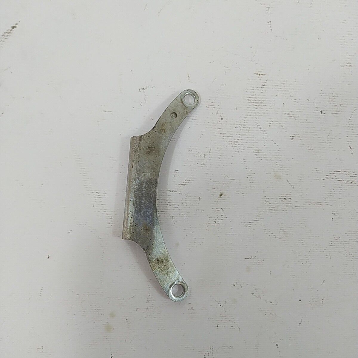 ricambio STAFFA SERBATOIO BENZINA usato per decespugliatore KAWASAKI TD 33