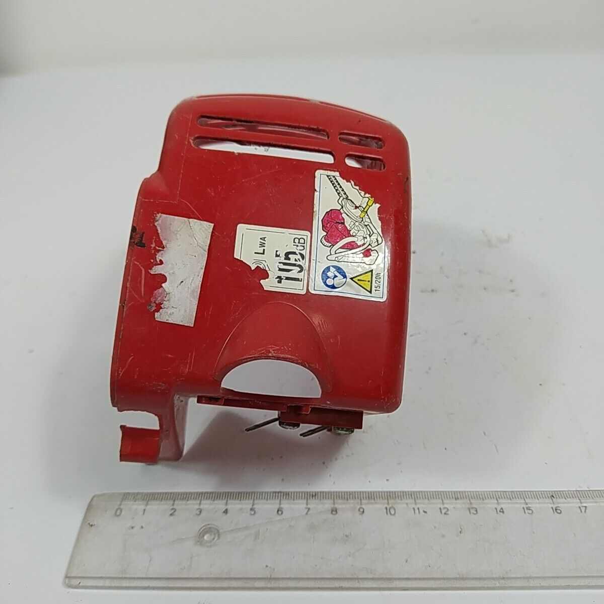 COPERCHIO MOTORE CILINDRO PER TAGLIASIEPE EMAK EFCO TS 327 L TAGLIASIEPE usato