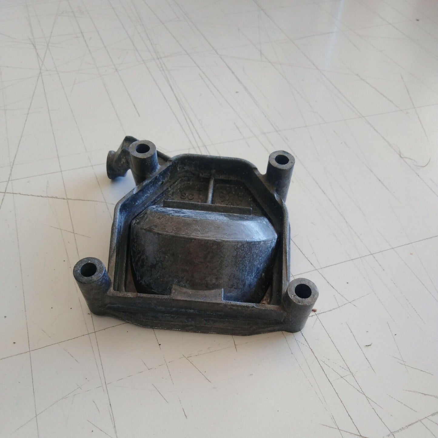 CHIUSURA CILINDRO SERBATOIO decespugliatore EFCO 260 2500 220 ricambi usati