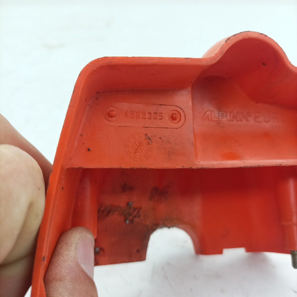 motosega CASTOR ALPINA 450 ricambio COPERCHIO FILTRO ARIA CARBURATORE Usato