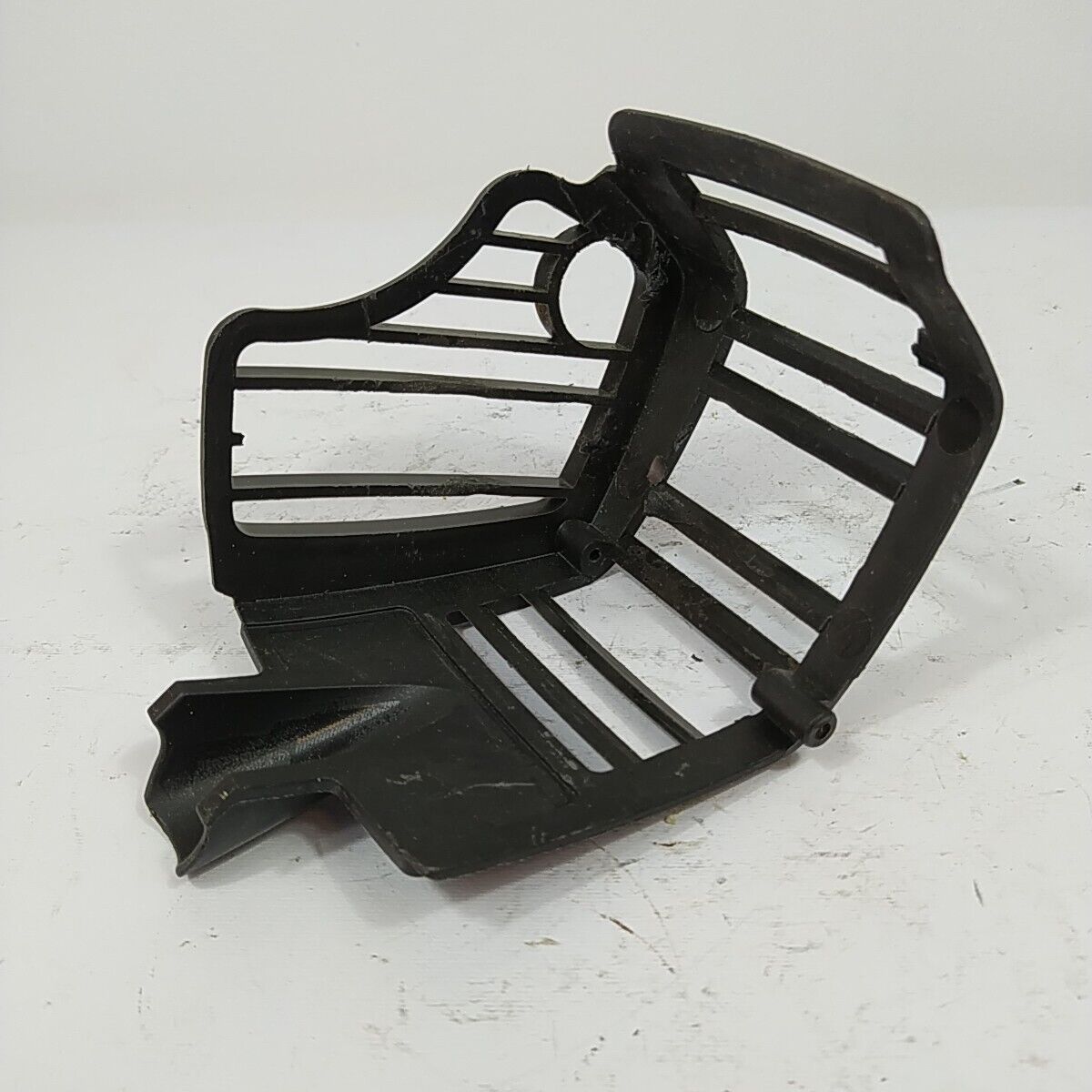 COPERCHIO CILINDRO MOTORE ricambi usati per decespugliatore MCCULLOCH CABRIO 251