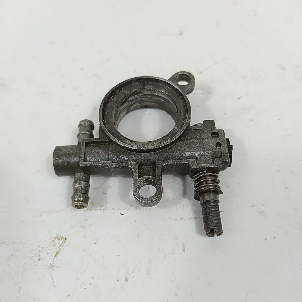 POMPA OLIO completa PER MOTOSEGA JET SKY KT2500 O CINESE 25 cc ricambi usati