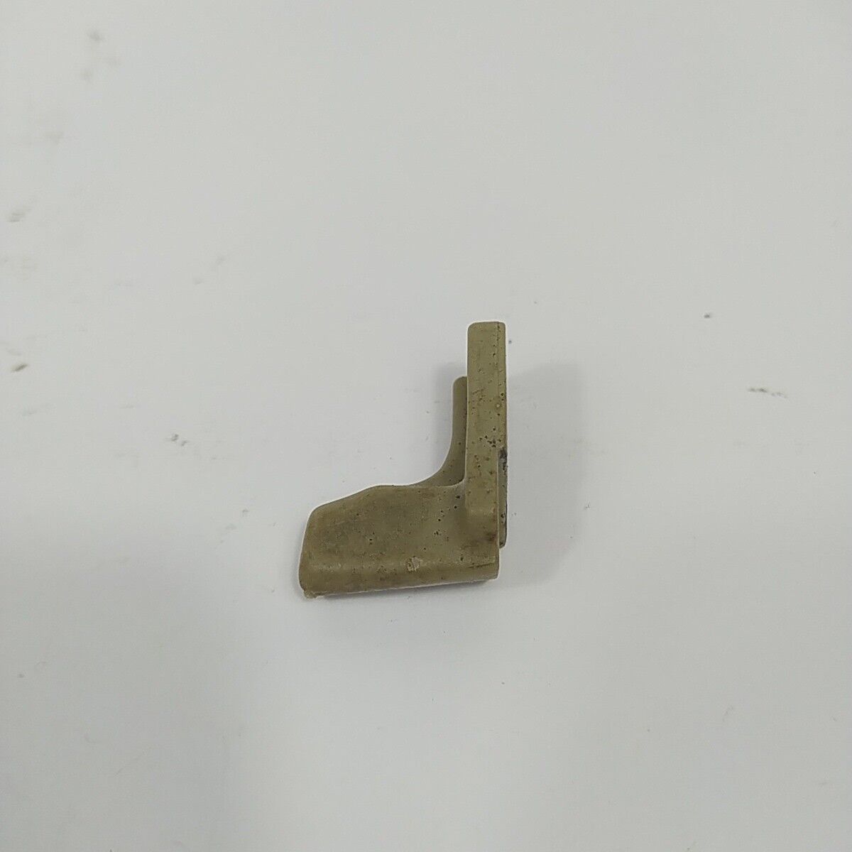 Ricambi per MOTOSEGA ZENOAH G 2000 t SUPPORTO DENTE PROTEZIONE PARA CATENA usati