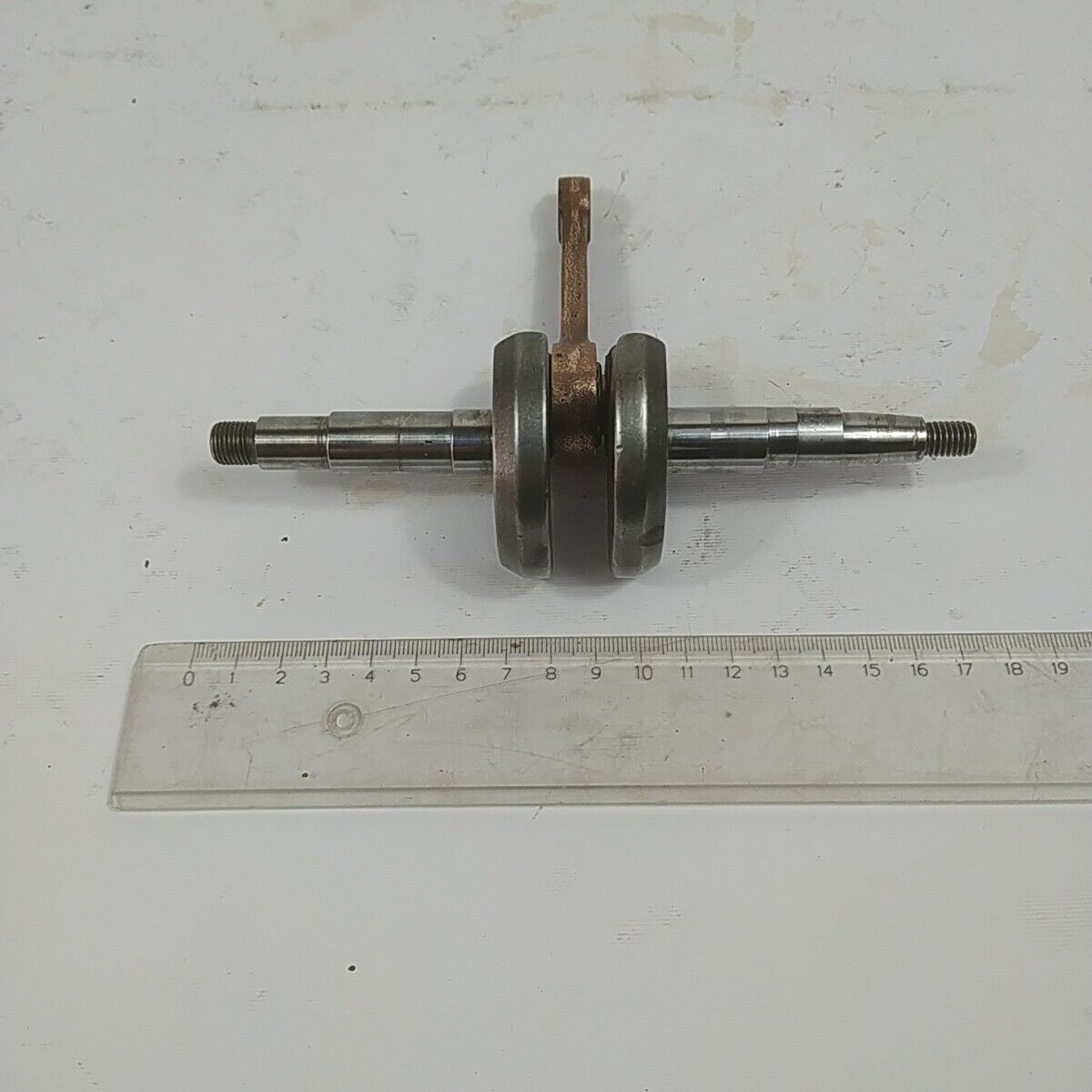 ricambio ALBERO MOTORE ORIGINALE per motosega CASTOR ALPINA PROF 70 usato