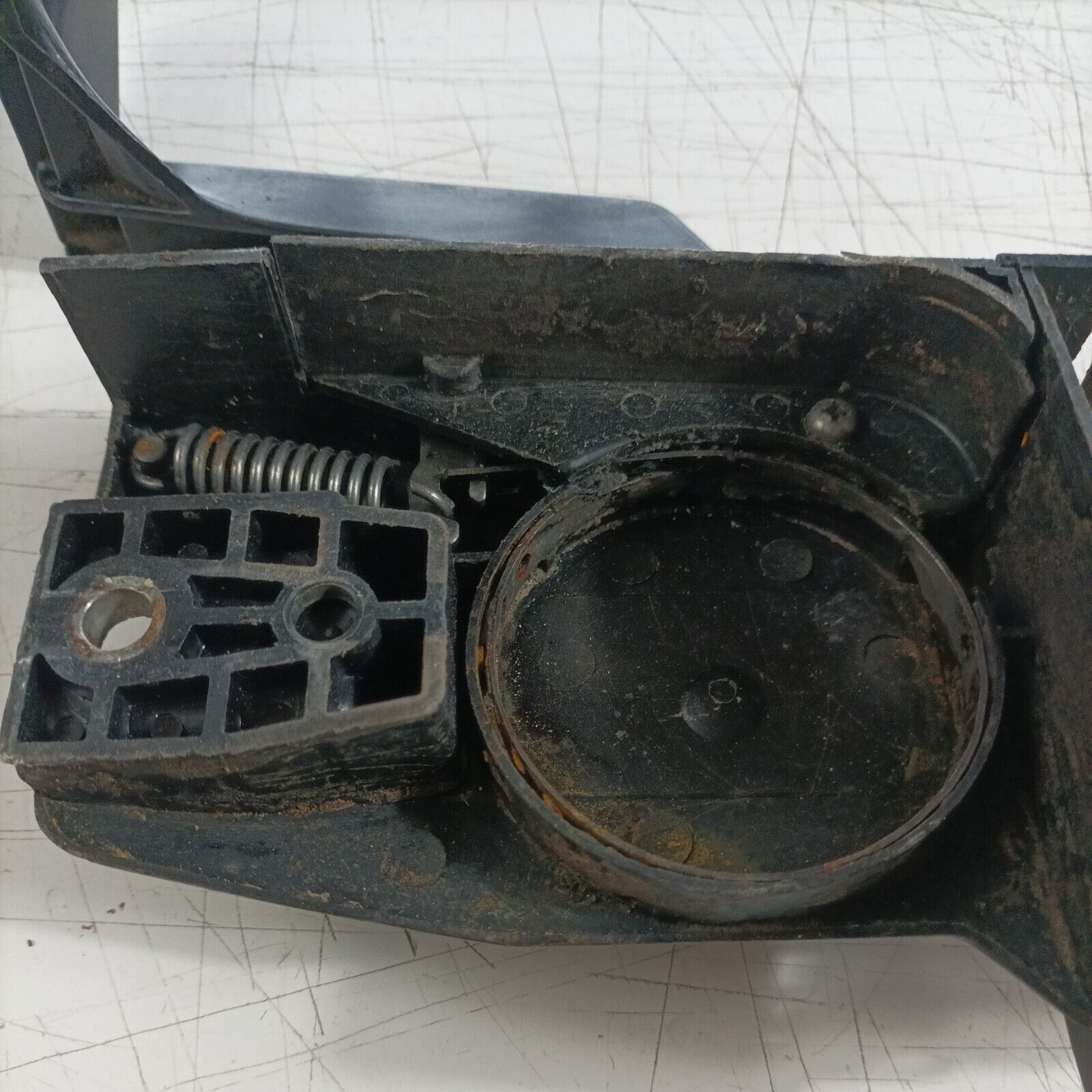 COPERCHIO FRIZIONE BLOCCO CATENA PROTEZIONE PER MOTOSEGA ricambi usati