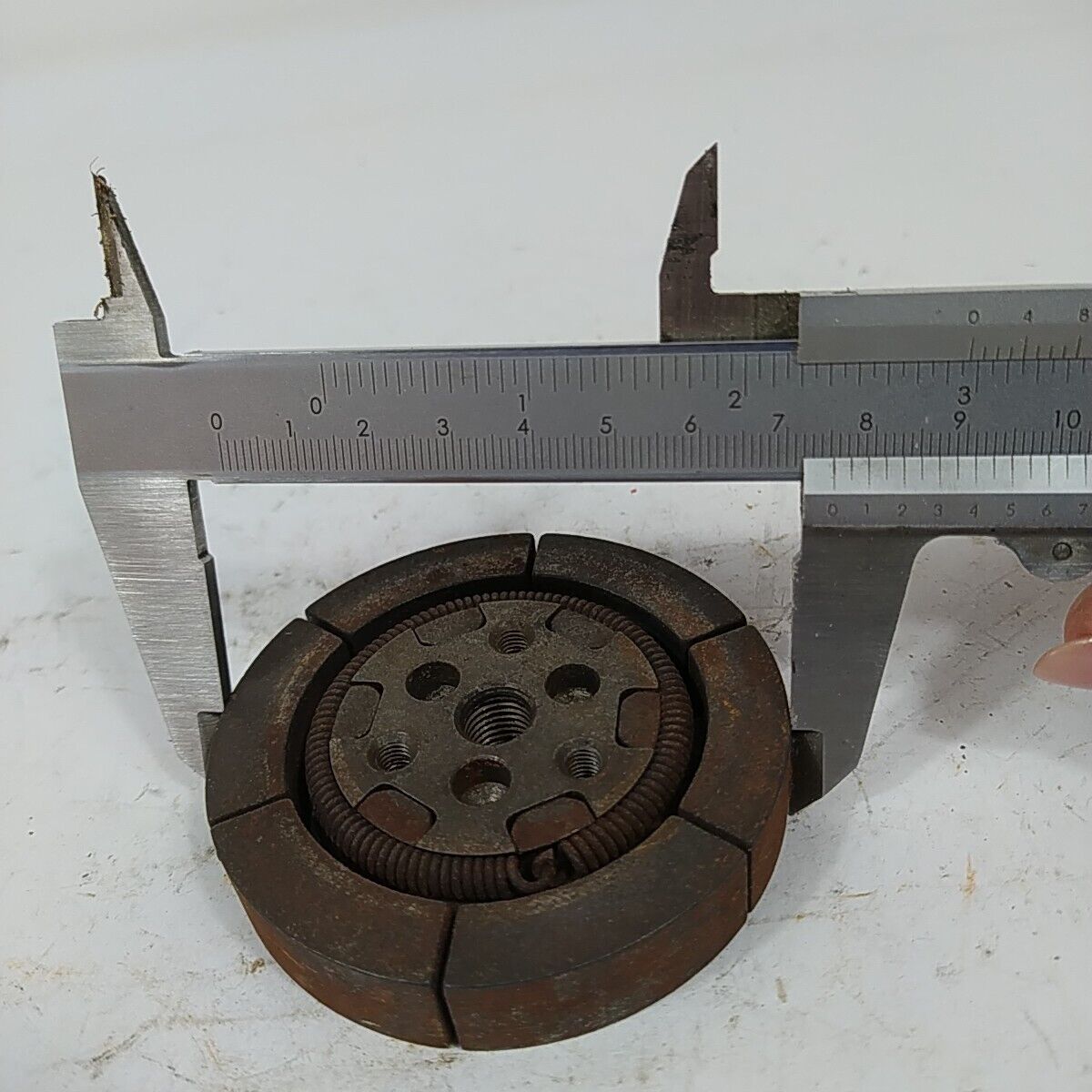 FRIZIONE PER MOTOSEGA generico esterno 75,4 MM d interno 8,6 MM ricambi usati
