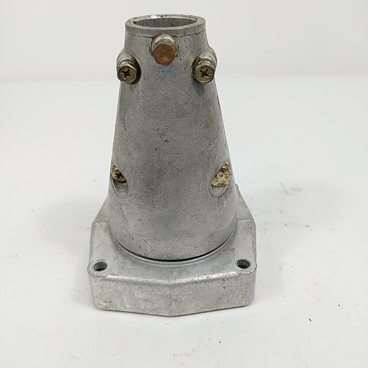 SUPPORTO CAMPANA frizione per decespugliatore MARUYAMA T 180 M1 ricambi usati