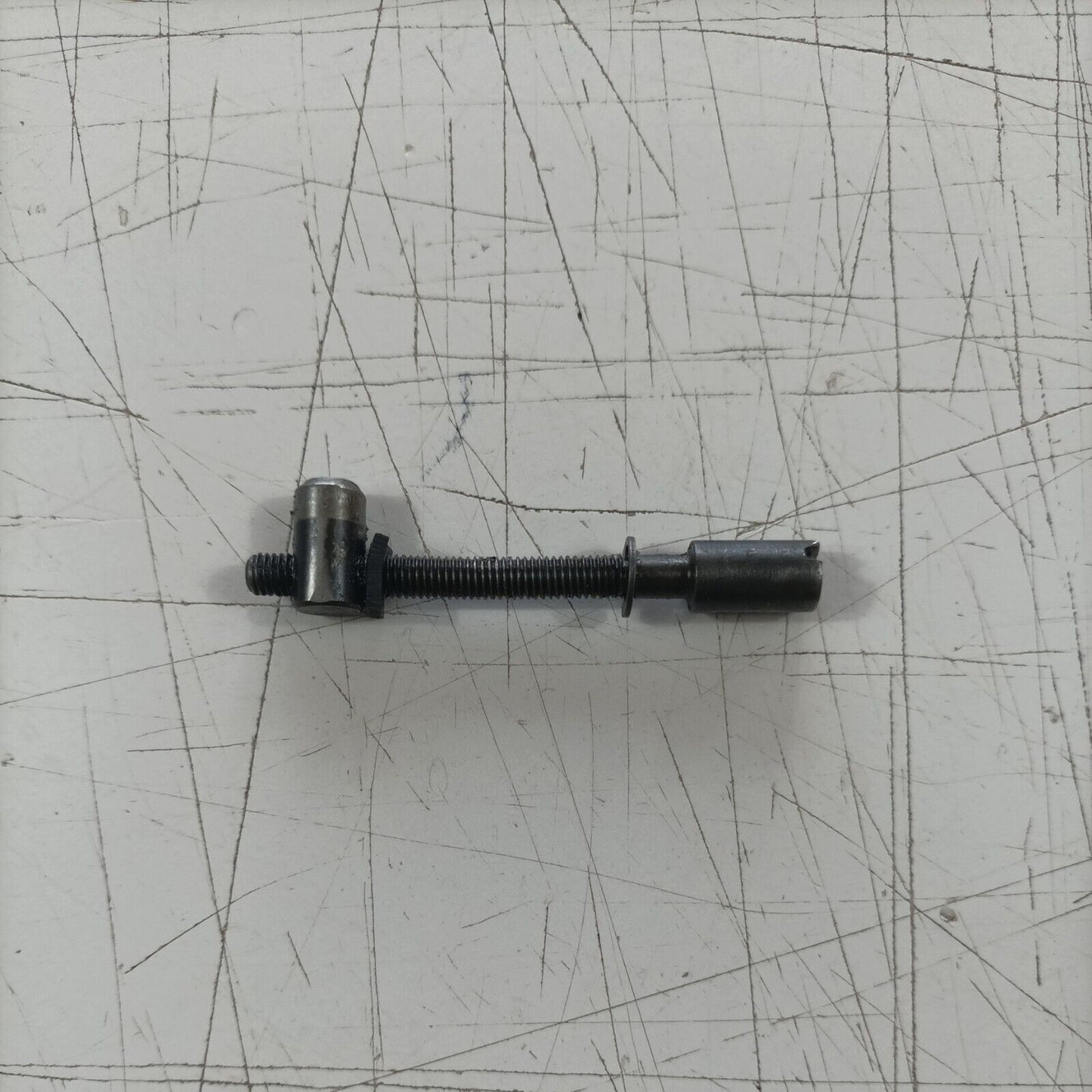 MOTOSEGA OLEOMAC OM 251 REGISTRO TENDI tensione CATENA ORIGINALE ricambi usati