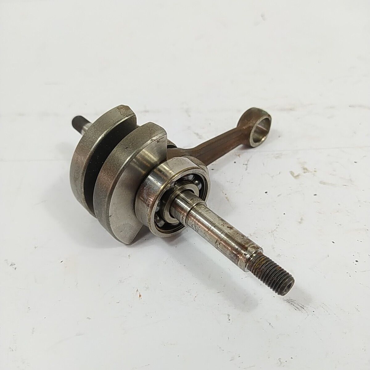 ALBERO MOTORE originale PER MOTOSEGA EMAK OLEOMAC 940 940C ricambi usati