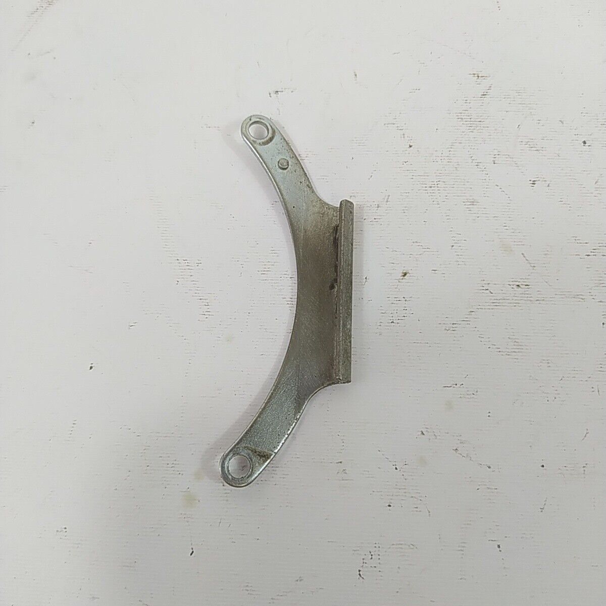 ricambio STAFFA SERBATOIO BENZINA usato per decespugliatore KAWASAKI TD 33