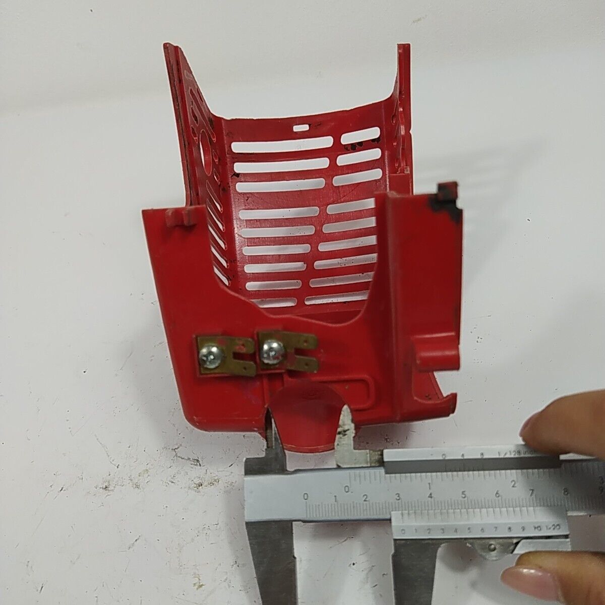 COPERCHIO MOTORE CILINDRO PER TAGLIASIEPE EMAK EFCO TS 327 L TAGLIASIEPE usato