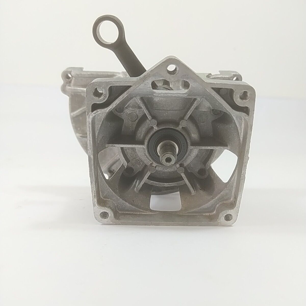 Carter ALBERO MOTORE basamento per DECESPUGLIATORE BLUE BIRD ZM 27 ricambi usati