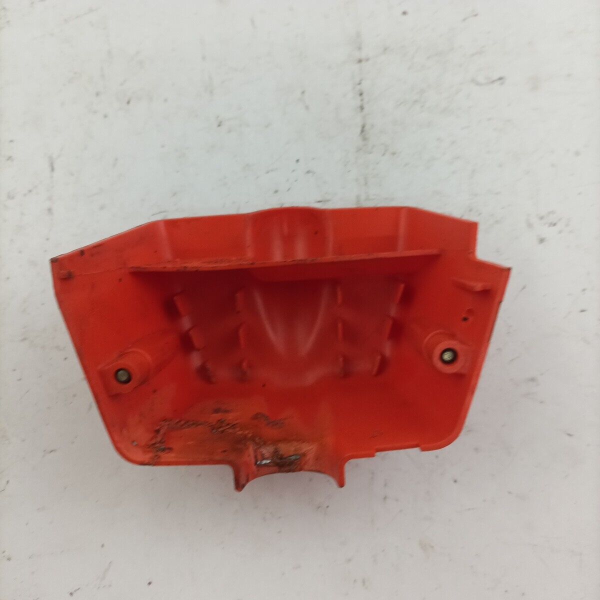motosega CASTOR ALPINA 450 ricambio COPERCHIO FILTRO ARIA CARBURATORE Usato
