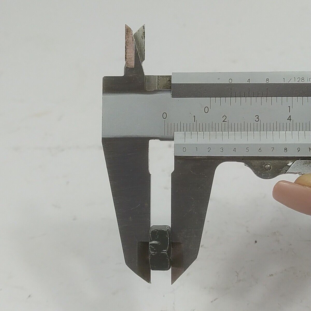 DADO BULLONE LATO VOLANO per motosega HUSQVARNA 338 XPT 334 T ricambi usati