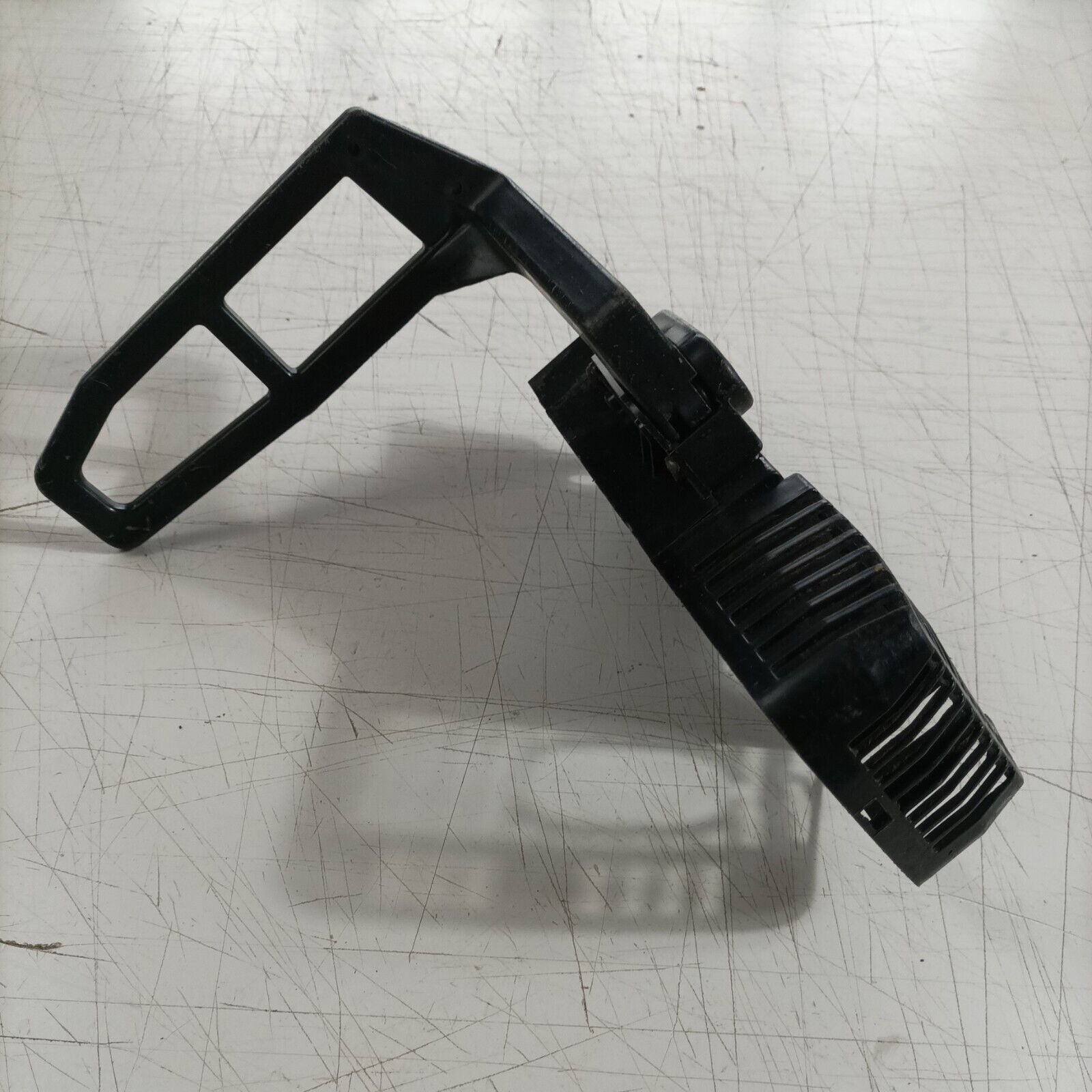 COPERCHIO FRIZIONE BLOCCO CATENA PROTEZIONE PER MOTOSEGA ricambi usati