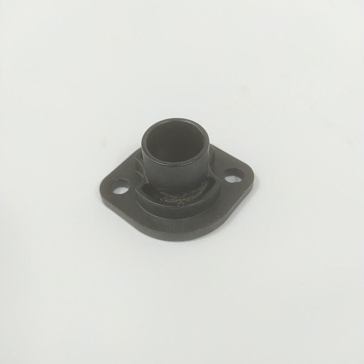 Ricambio FLANGIA CARBURATORE per tosaerba Briggs & Stratton 675 EXi usato