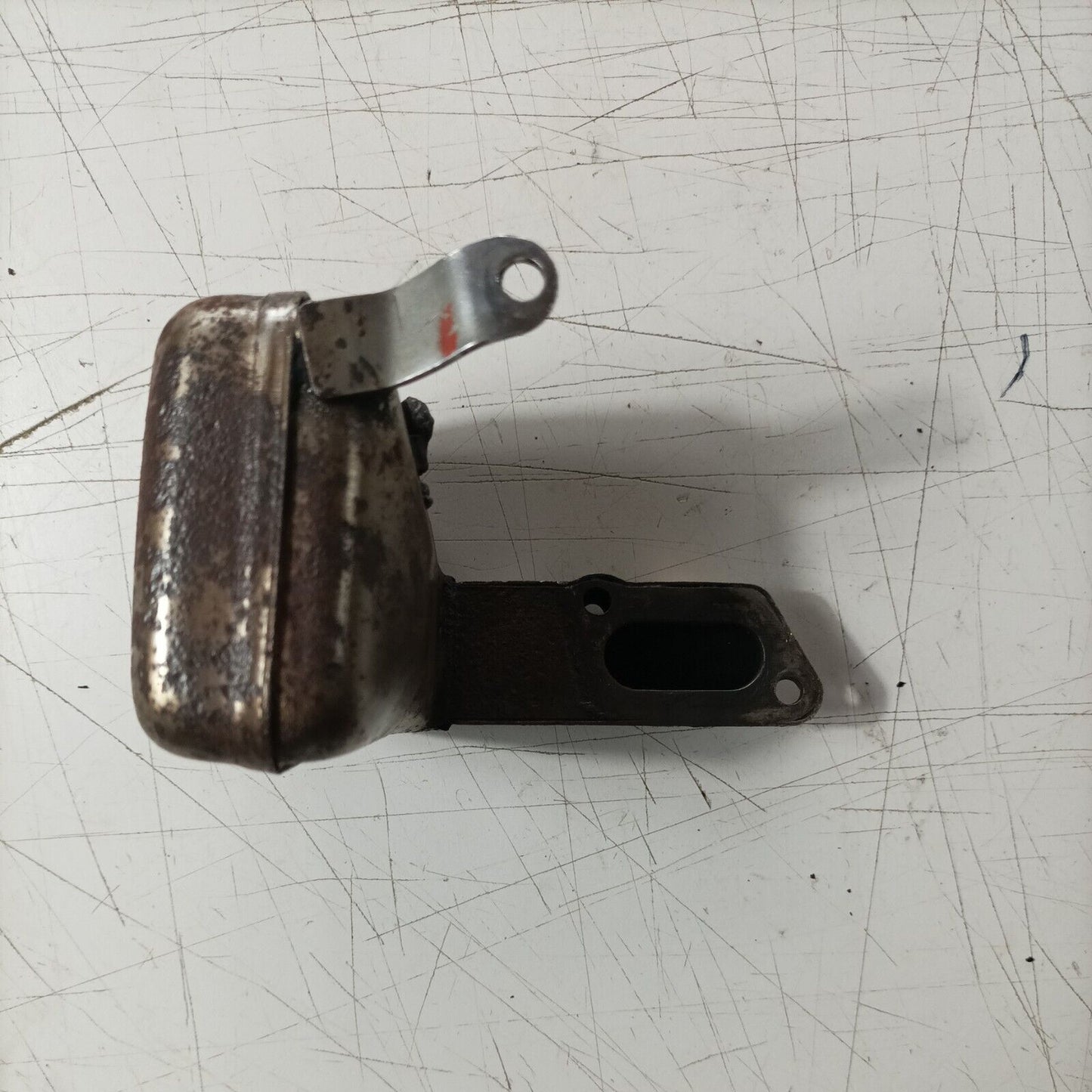 SILENZIATORE MARMITTA TERMINALE DI SCARICO PER MOTOSEGA CASTOR C 70 ALPINA A 70