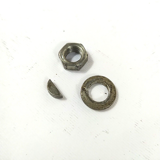 Ricambio DECESPUGLIATORE kawasaki kt 17 DADO BULLONE FERMO VOLANO ALBERO usato