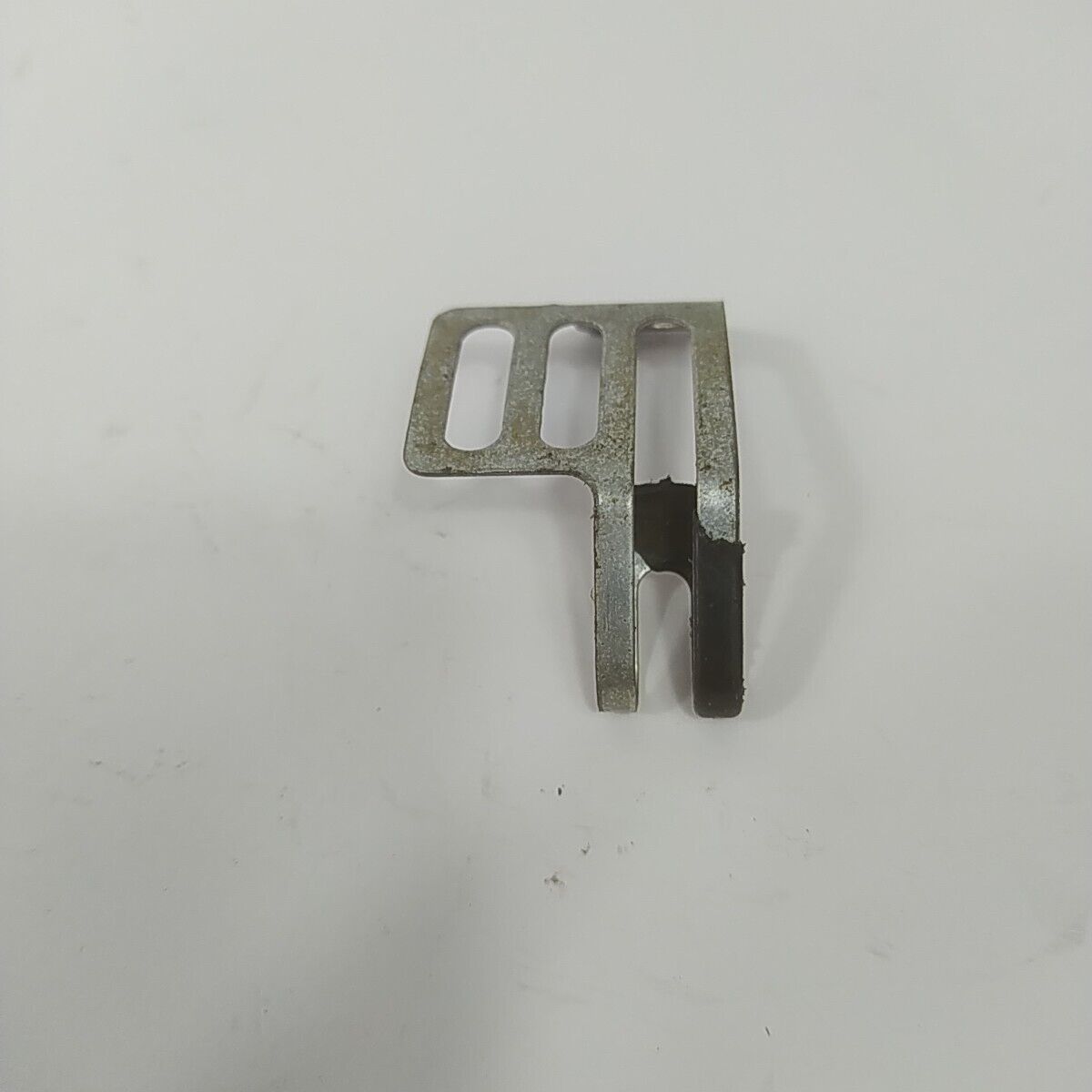 STAFFA PASSA TUBI FILO per DECESPUGLIATORE BLUE BIRD ZANE' ZM 27 ricambi usati
